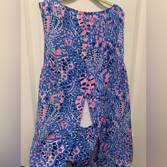 Lilly Pulitzer Women’s Silk Sleeveless blouse (Small) - Picture 3 of 3